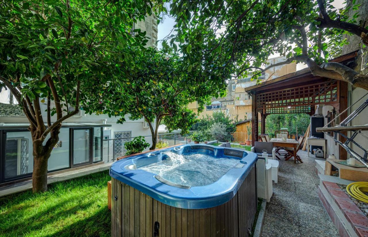 Hotel Il Giardino Dei Venti à Naples Extérieur photo